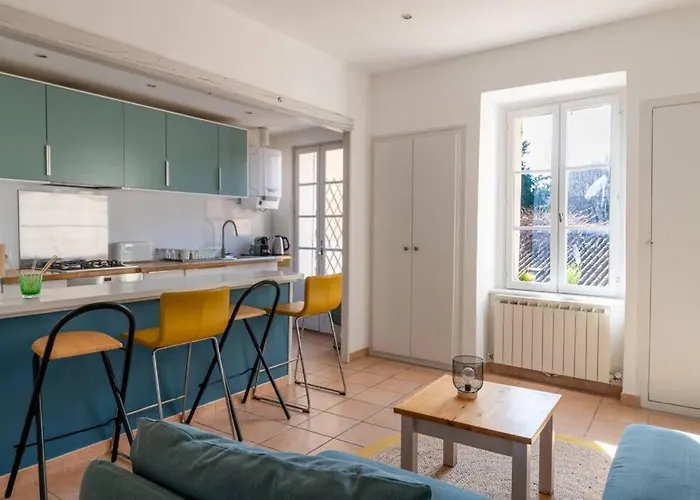 Bel Appartement Dans Le Centre D\'Avignon